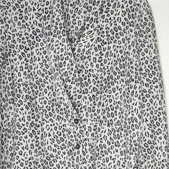 Vtg Dana Bachman 10 100%Silk ButtonDown LeopardPrint Lngslv Career Women Blouse - Picture 7 of 12